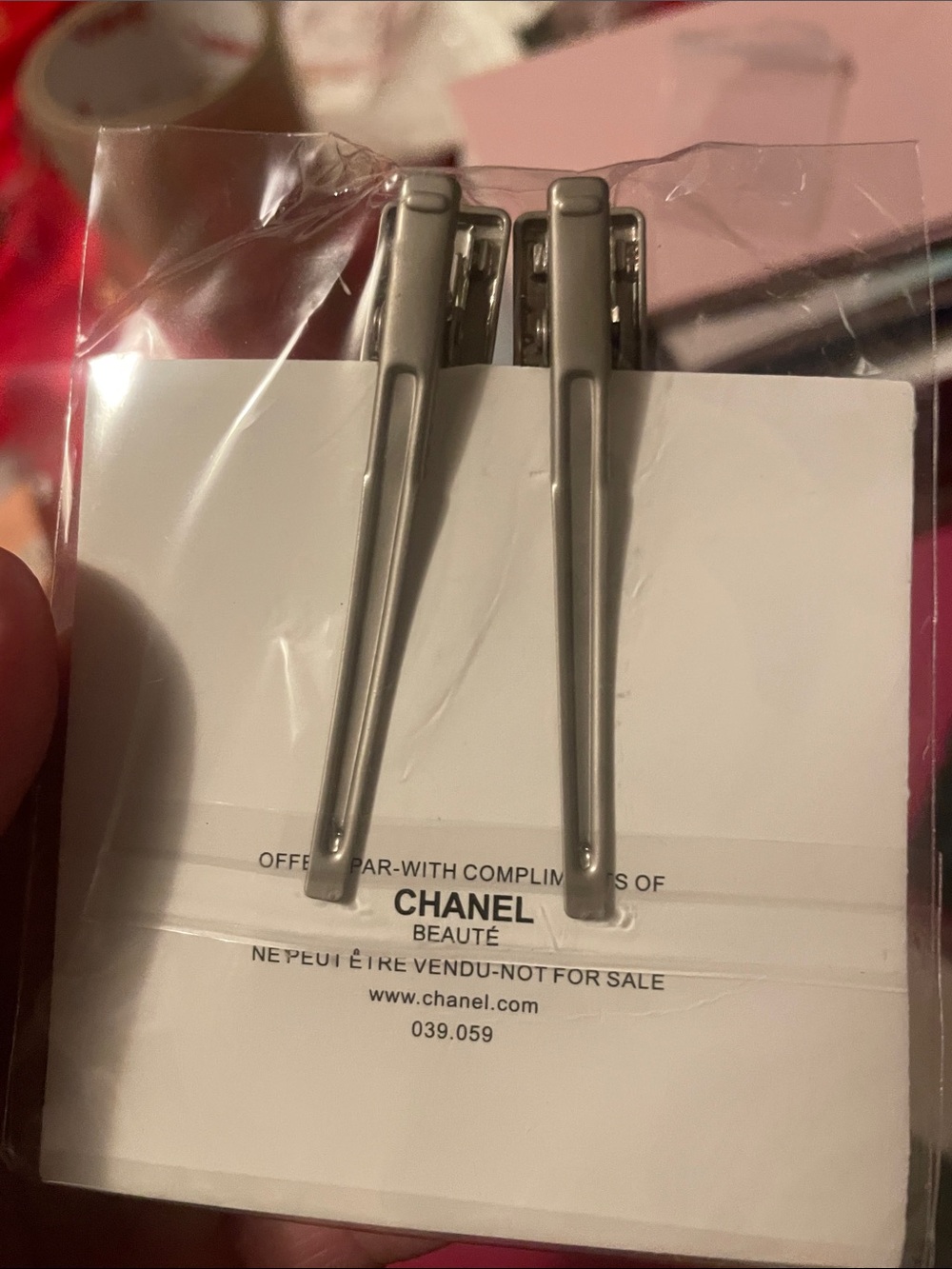 Beaute GWP hair accessories - Picture 8 of 17